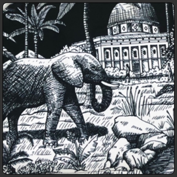 BlackMilk Elephant Walk Reversible Crop Top - Picture 7 of 13